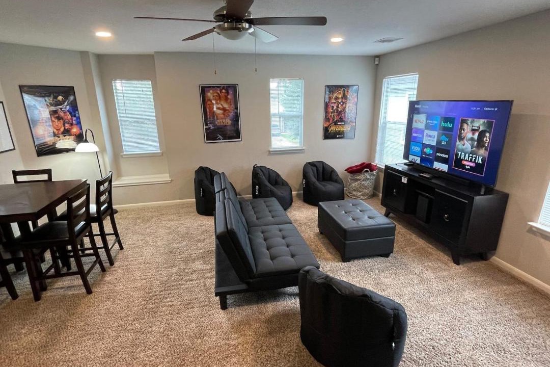 Photo of Livingroom in Humble