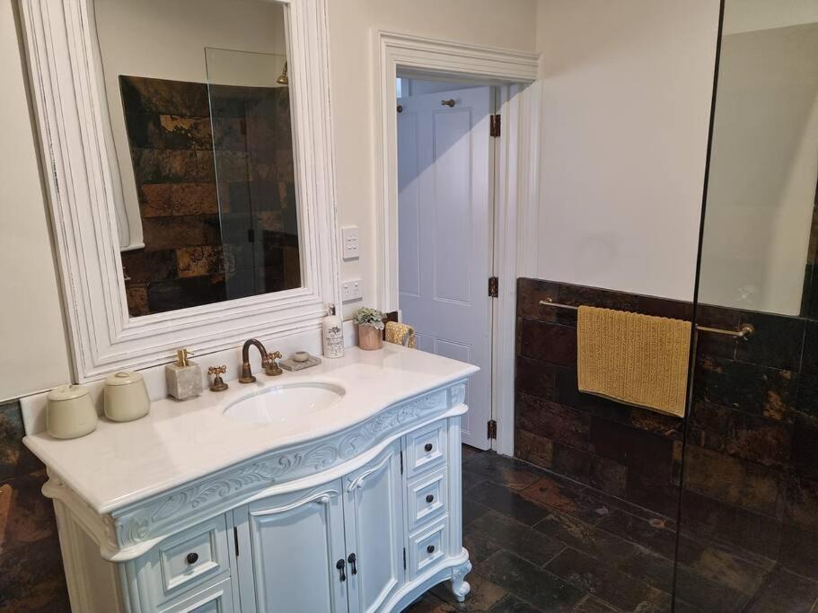 Photo of Others in Mintaro