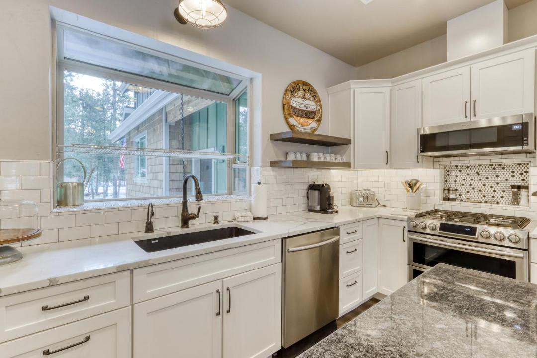 Photo of Kitchen in Oregon Water Wonderland