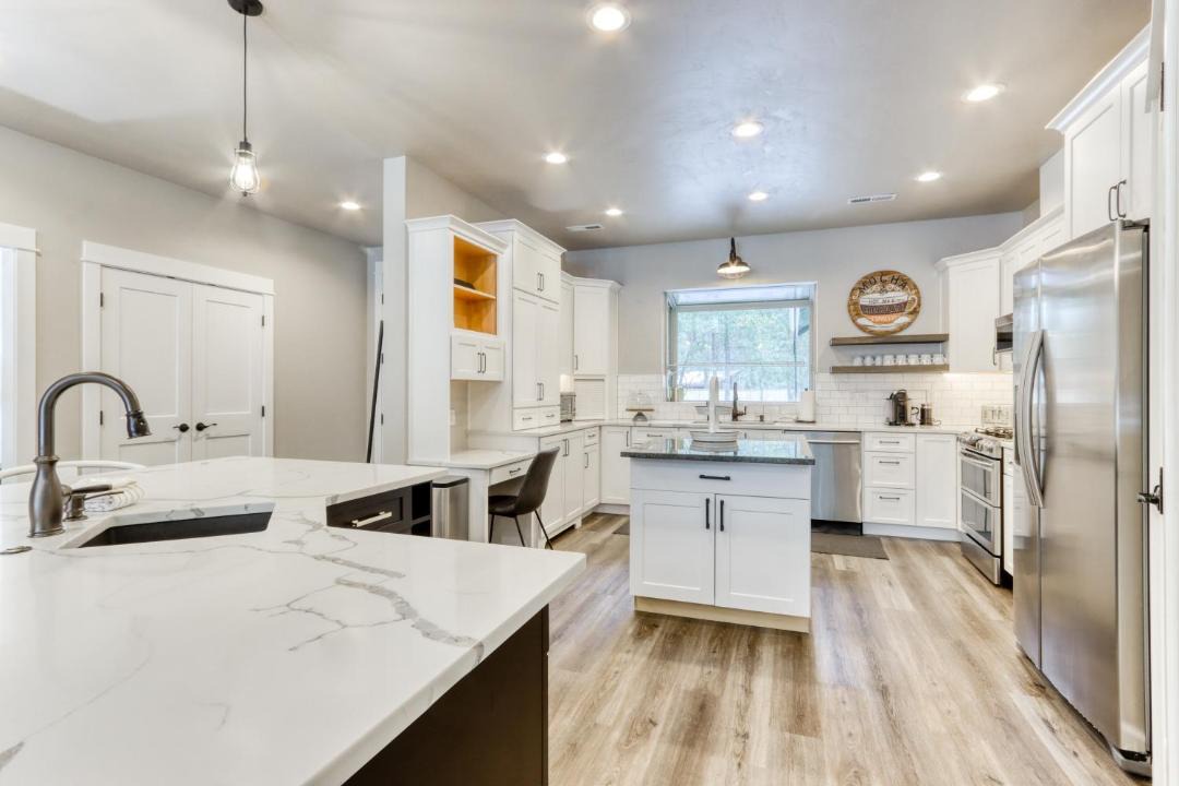 Photo of Kitchen in Oregon Water Wonderland