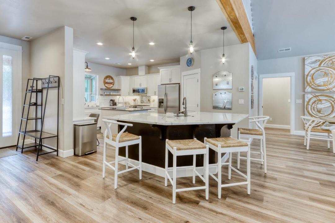 Photo of Kitchen in Oregon Water Wonderland