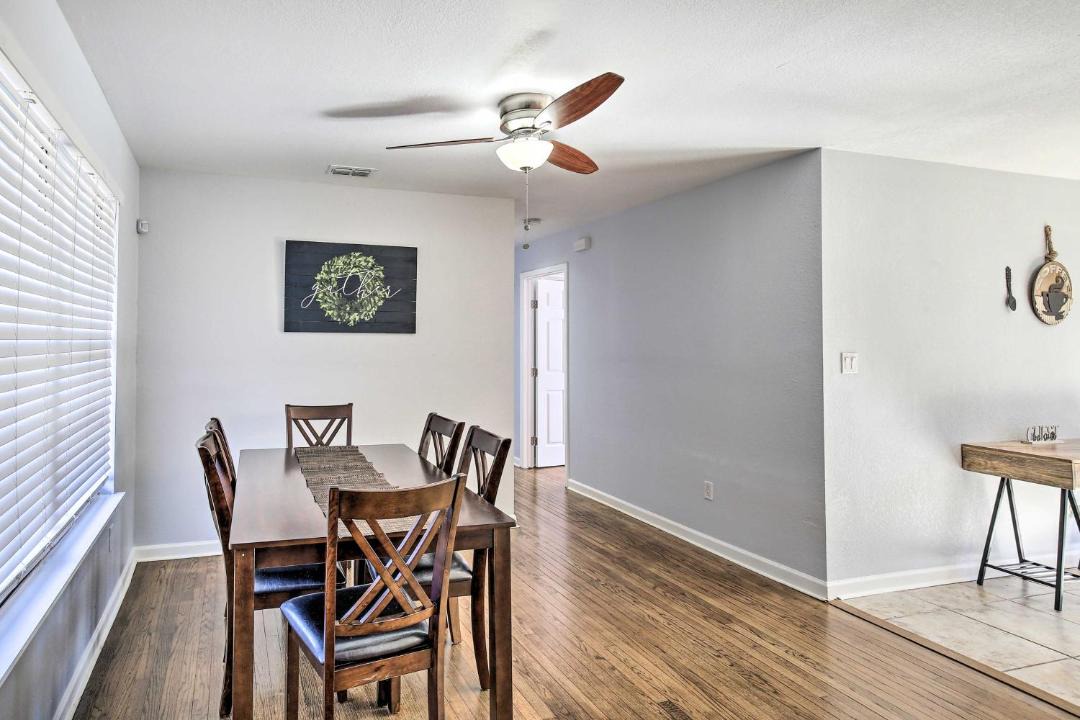 Photo of Livingroom in Shearer Hills - Ridgeview