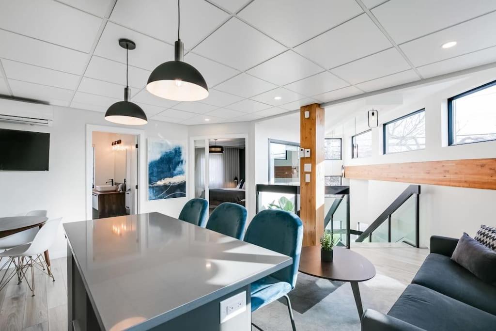 Photo of Livingroom in Laval
