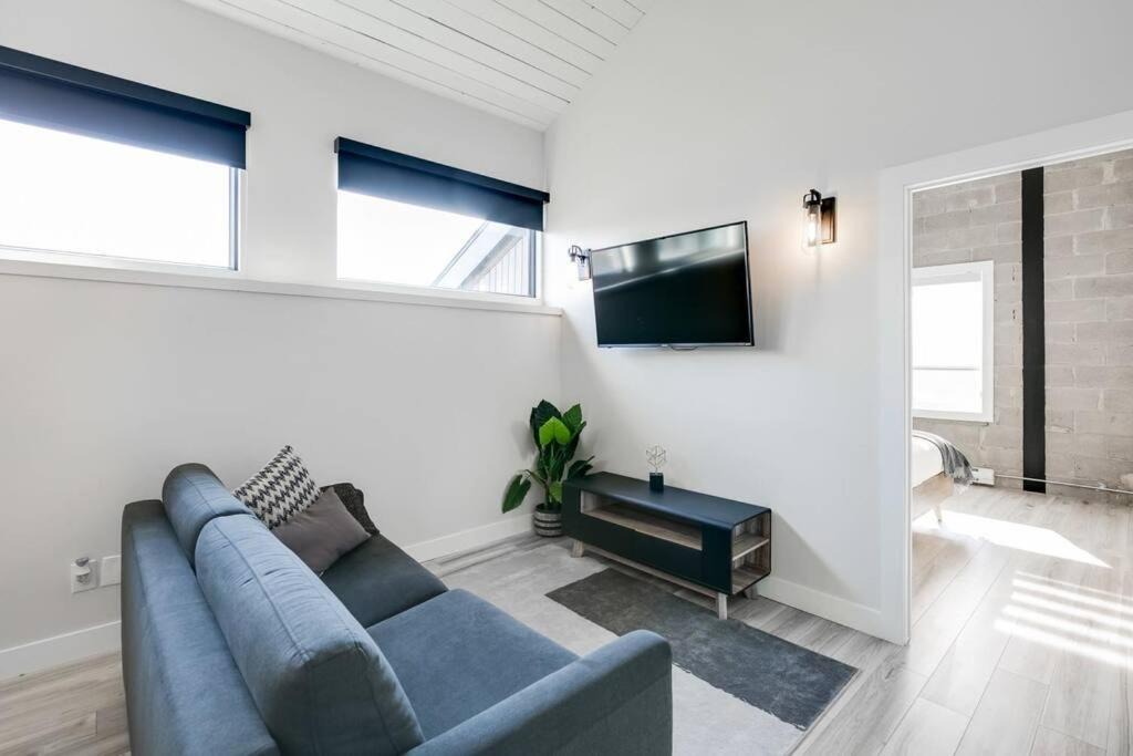 Photo of Livingroom in Laval