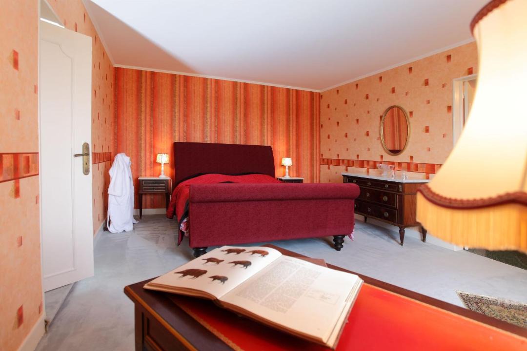 Photo of Others in Lachaise