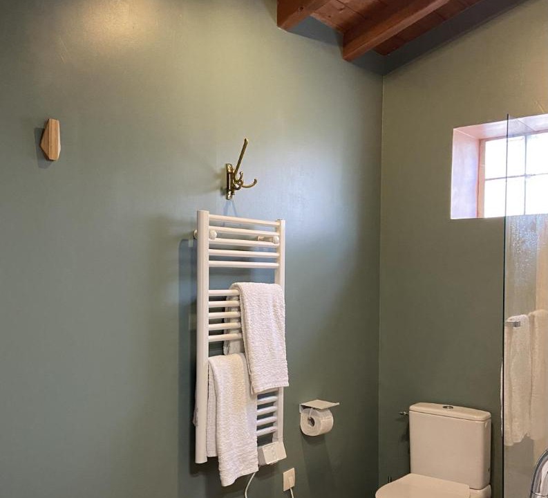 Photo of Others in Illats