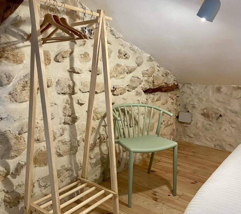 Photo of Others in Illats