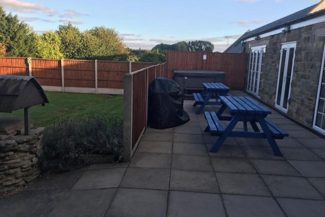 Photo of Others in Hardstoft