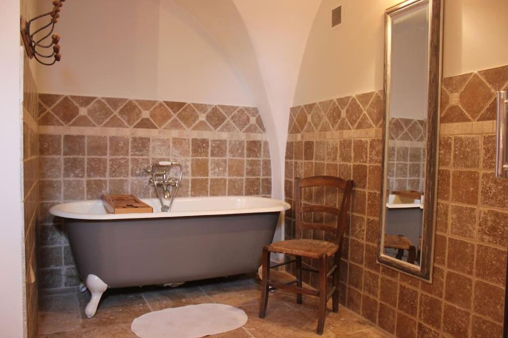 Photo of Bathroom in Villeperdrix