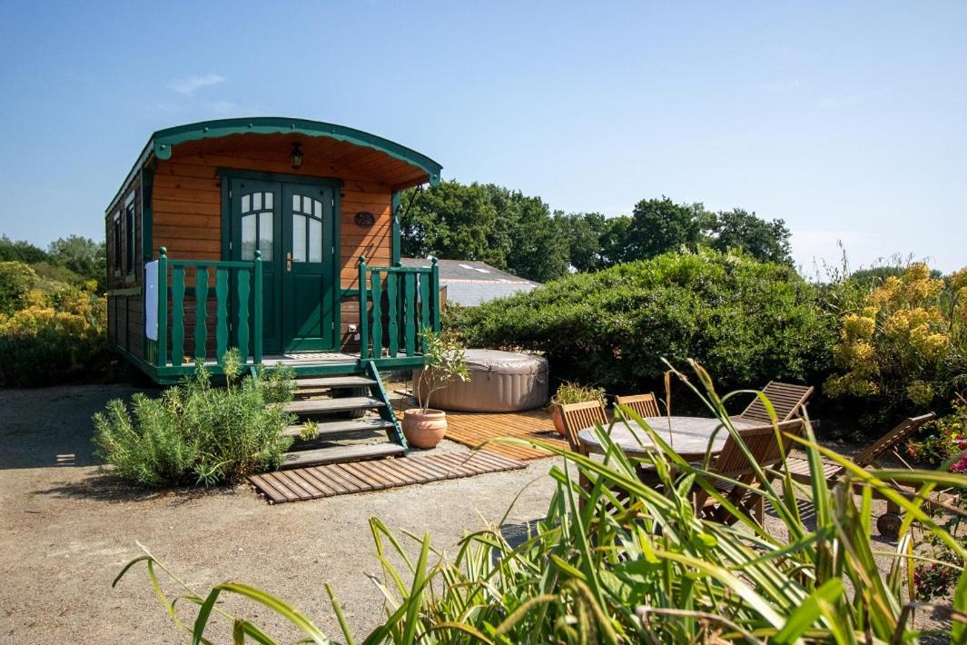 Photo of Others in Lanvallay