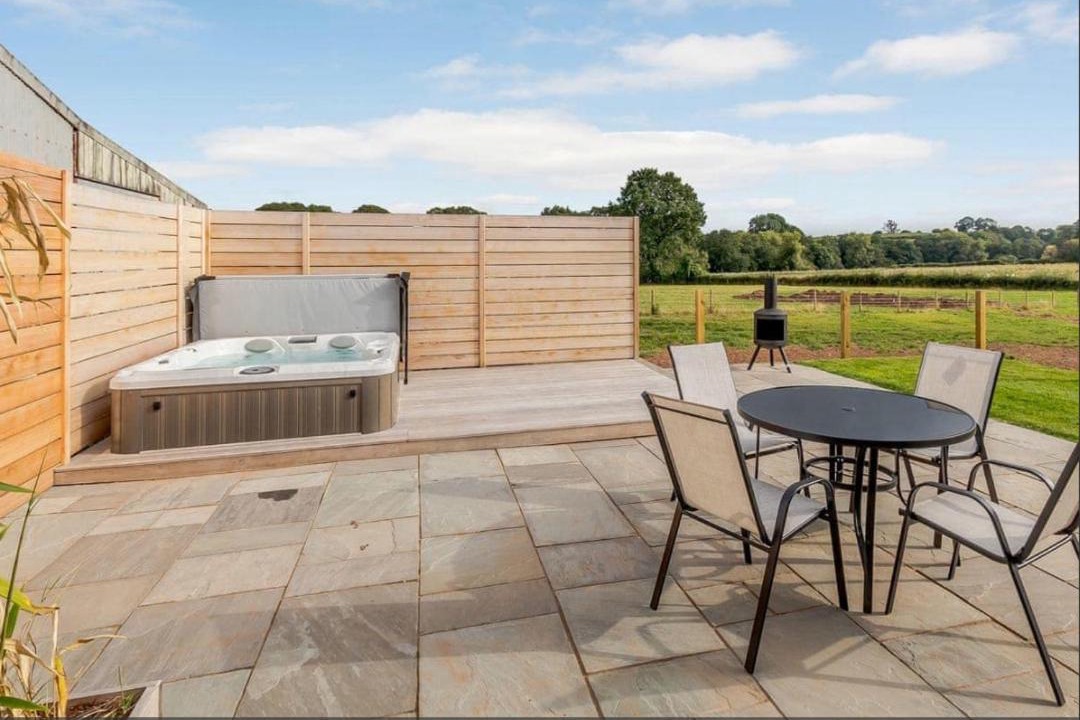 Photo of Patio Balcony in Llantilio Crossenny