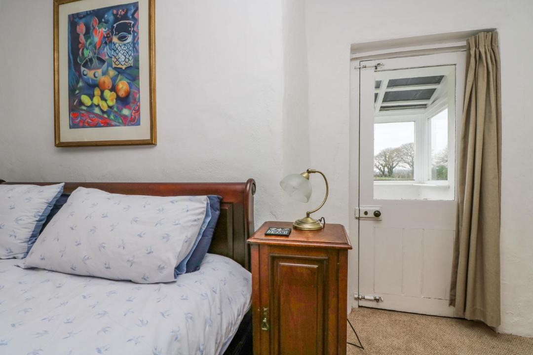Photo of Bedroom in Helford Passage