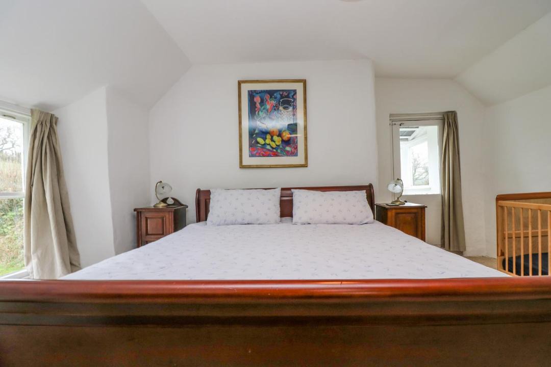 Photo of Bedroom in Helford Passage