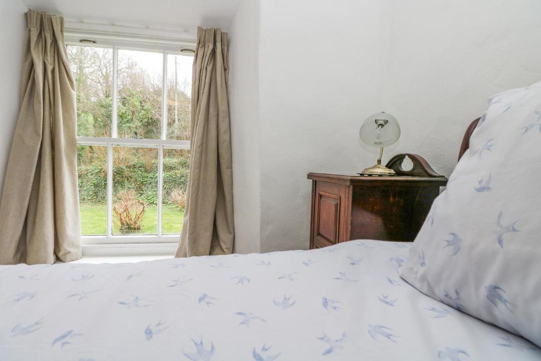 Photo of Bedroom in Helford Passage