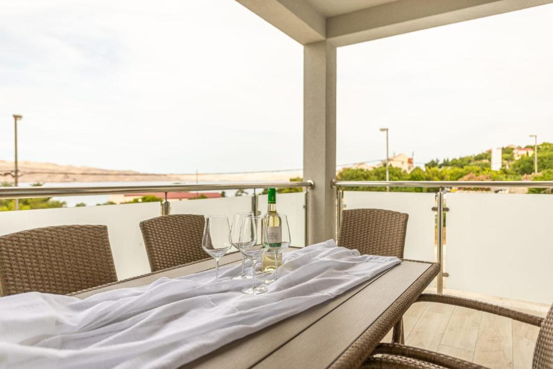 Photo of Patio Balcony in Karlobag