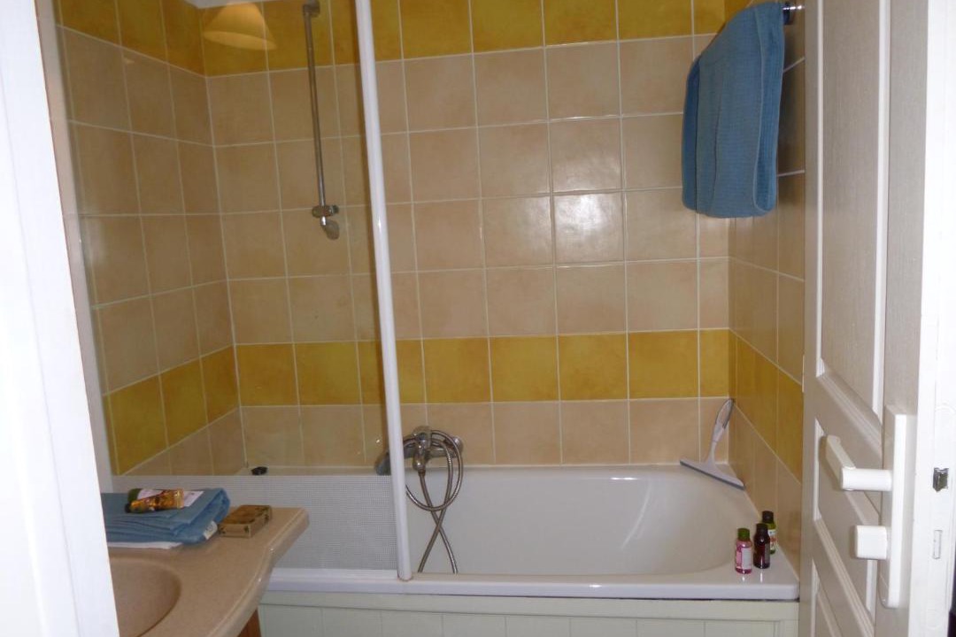 Photo of Bathroom in Monflanquin