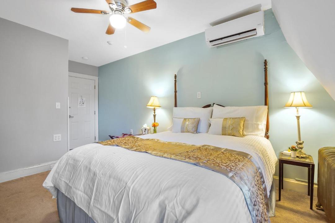 Photo of Bedroom in Summit