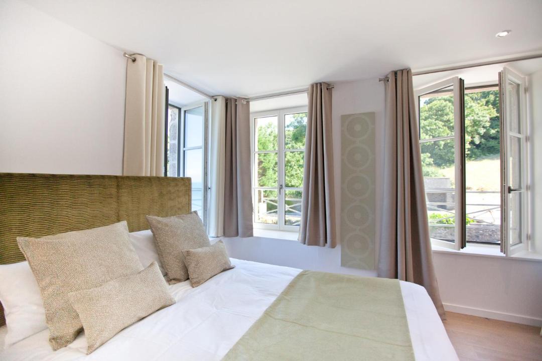 Photo of Bedroom in Urville-Nacqueville