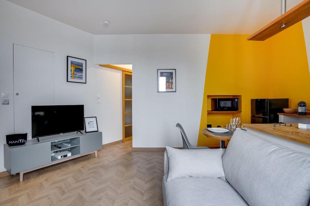 Photo of Livingroom in Graslin - Commerce