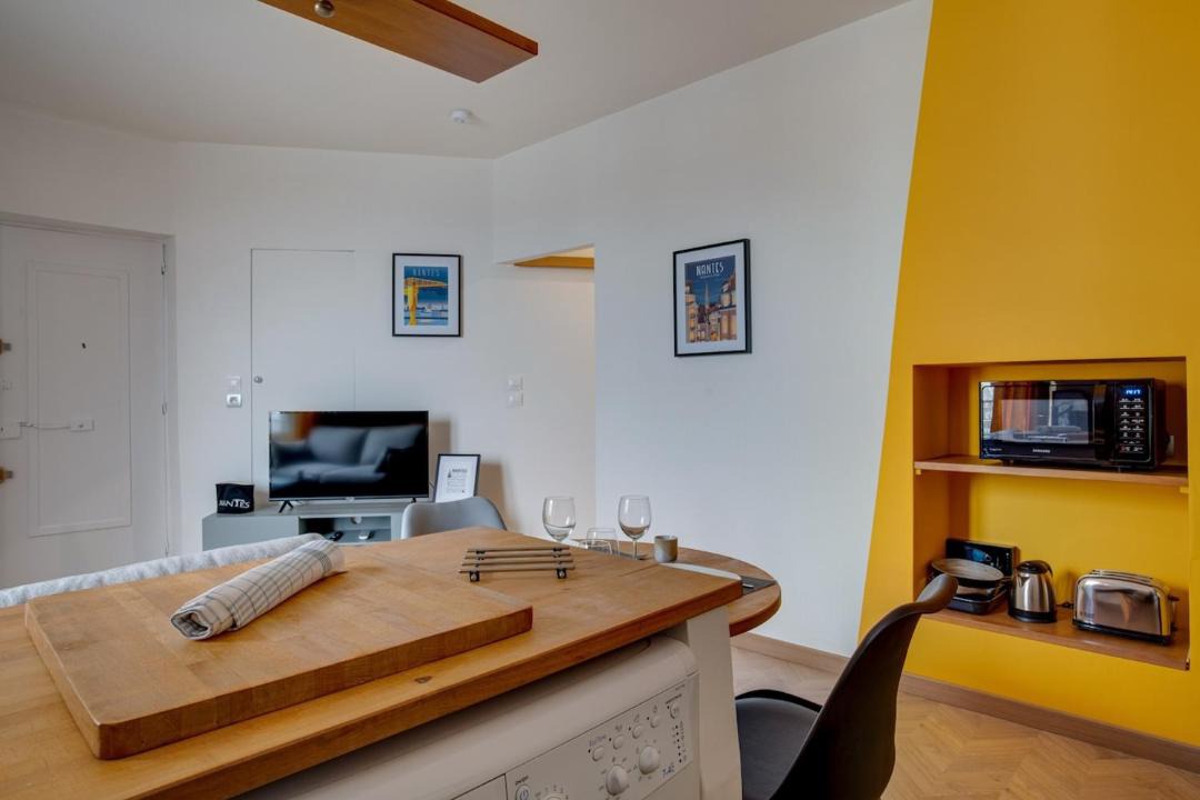 Photo of Livingroom in Graslin - Commerce