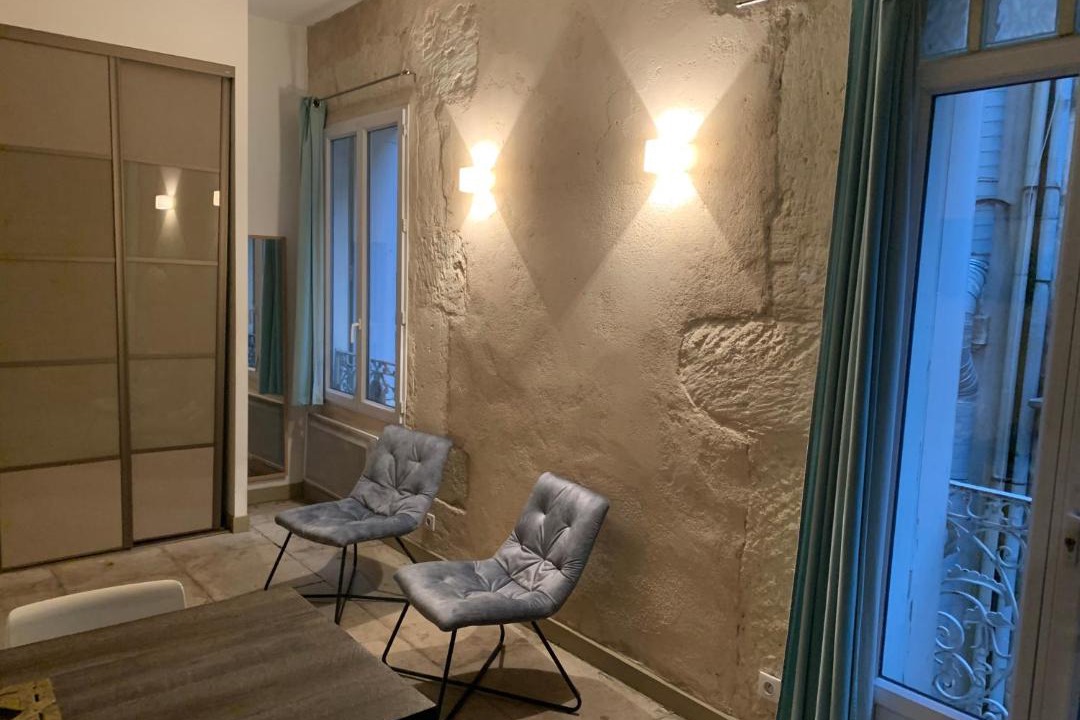 Photo of Others in Comedie