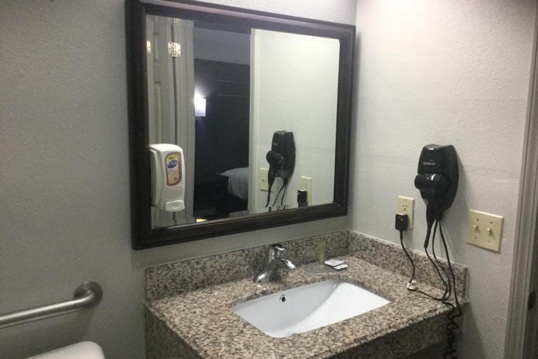 Photo of Bathroom in Muskogee