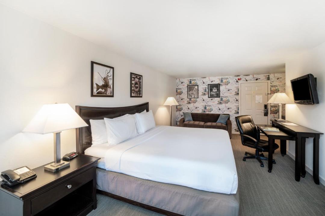 Photo of Bedroom in Fairmount Park