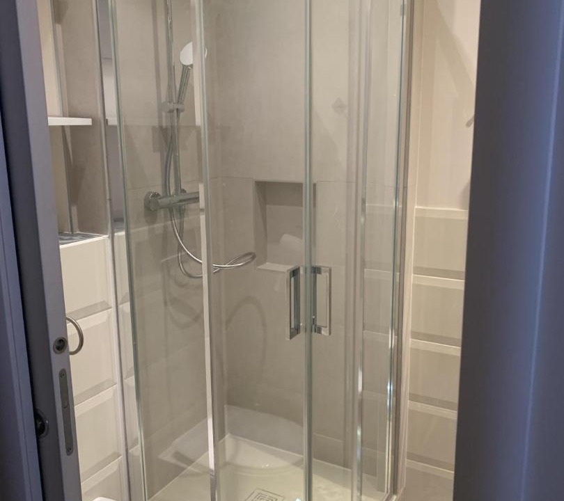 Photo of Bathroom in Beaune City Centre