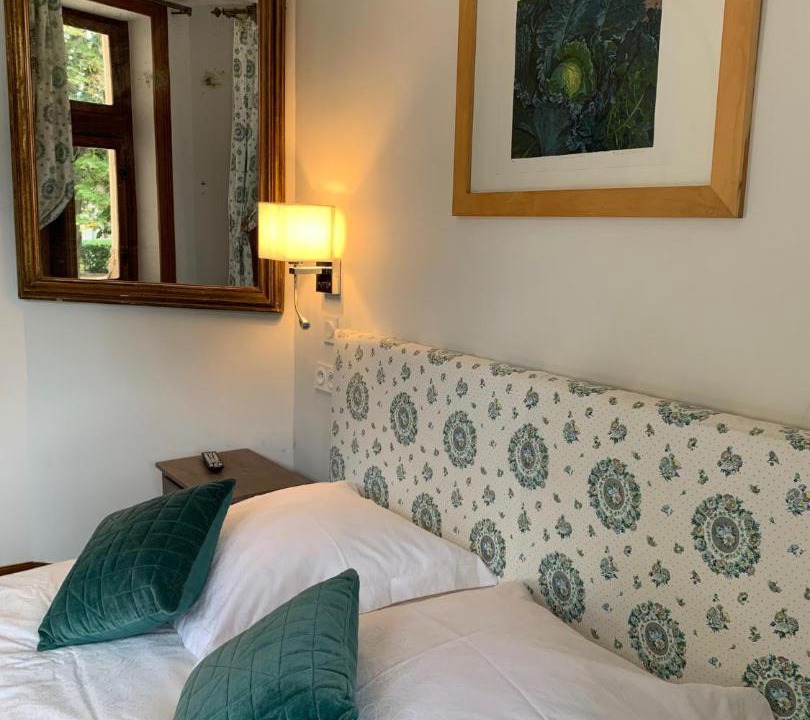 Photo of Others in Reboursin