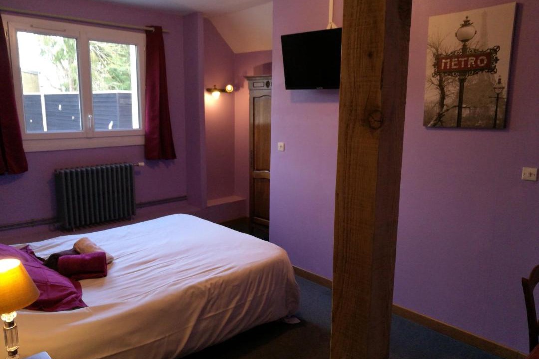 Photo of Others in Cerise