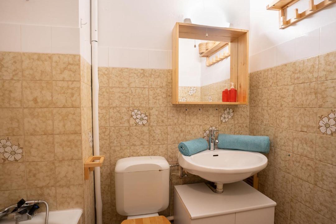 Photo of Bathroom in Le Grau-Du-Roi