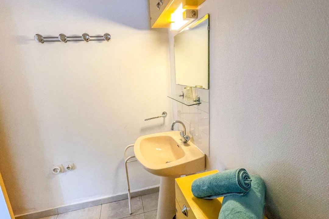 Photo of Bathroom in Le Grau-Du-Roi