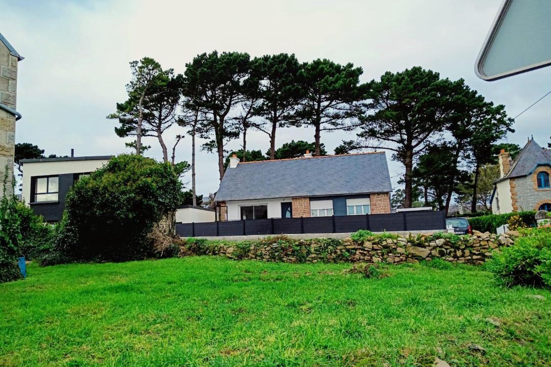 Photo of Buildings in Pleumeur-Bodou
