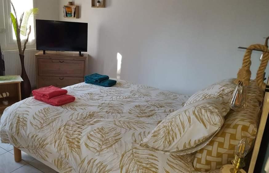 Photo of Bedroom in Saint-Remeze