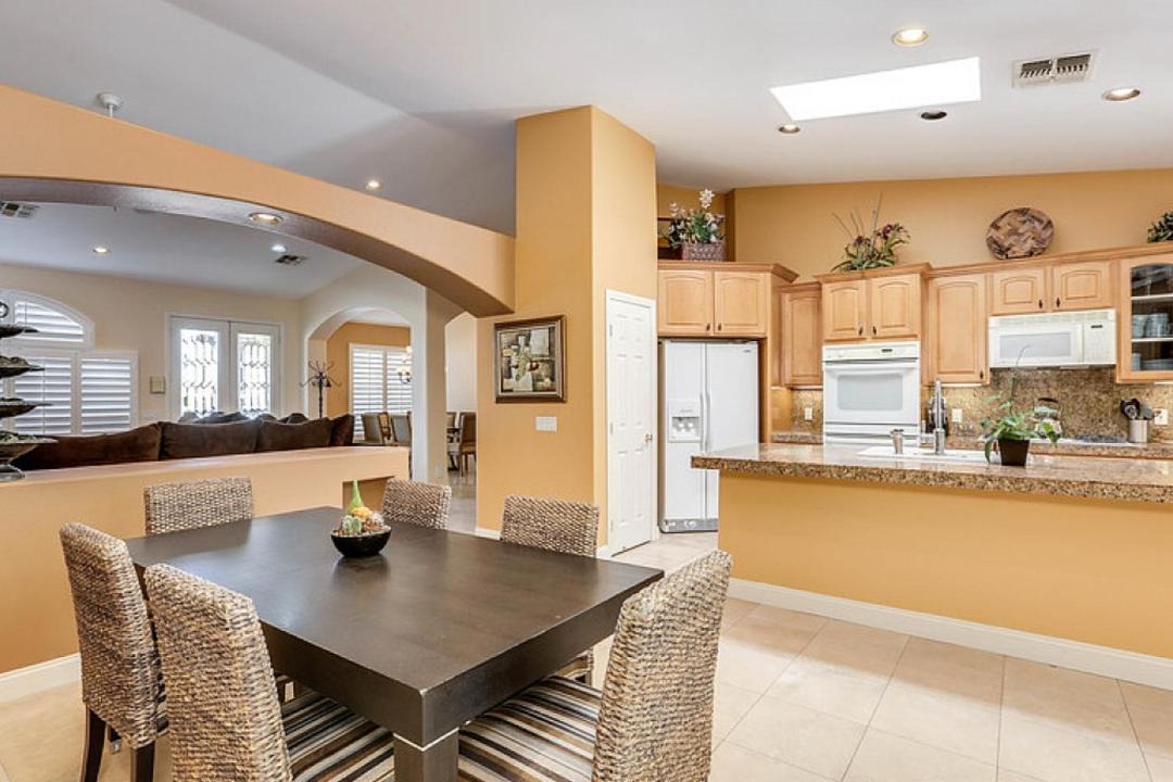 Photo of Livingroom in Magnesia Falls Cove