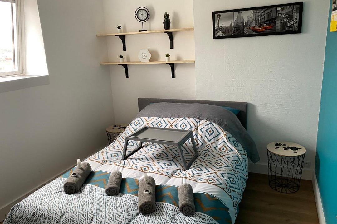 Photo of Bedroom in Lens