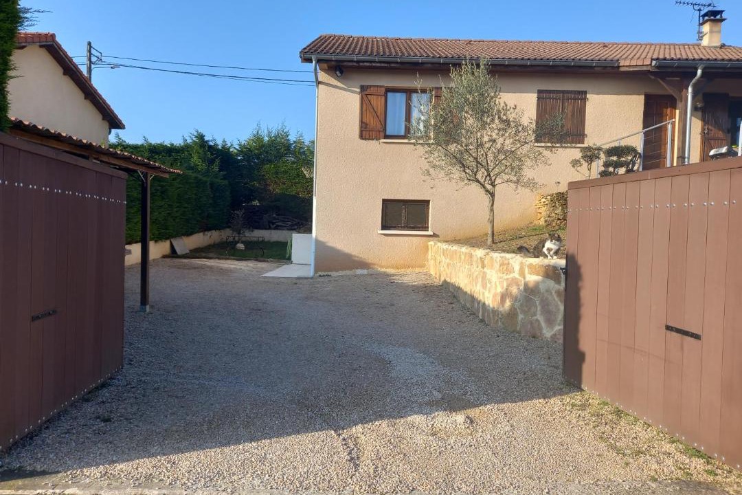 Photo of Buildings in L'Arbresle