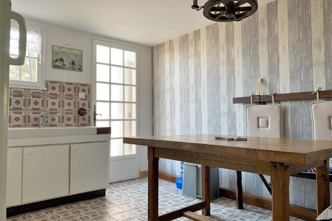 Photo of Others in Ault