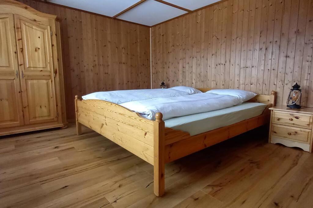 Photo of Bedroom in Beatenberg