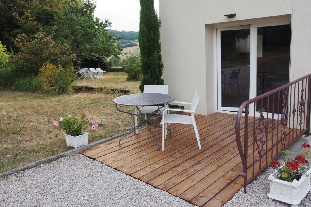 Photo of Patio Balcony in Saint-Lothain