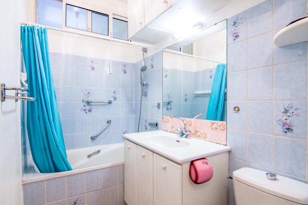 Photo of Bathroom in Deauville City Centre