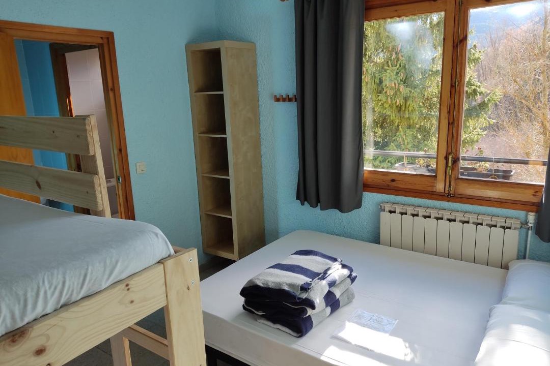 Photo of Bedroom in Lles