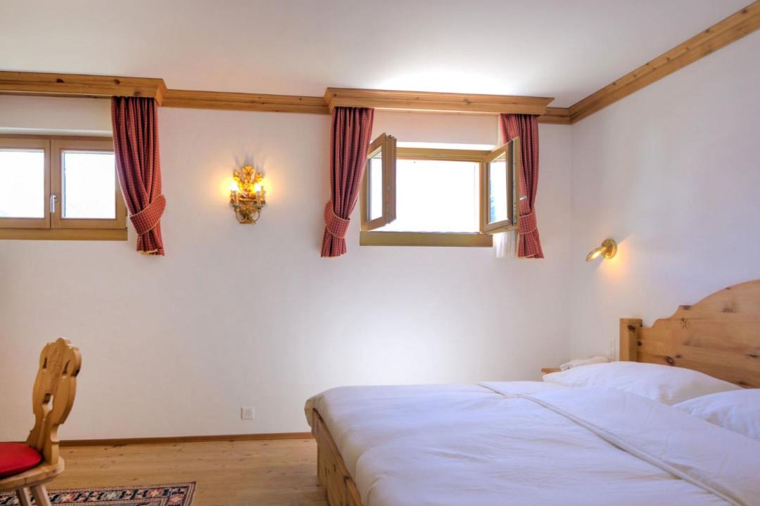 Photo of Bedroom in Samedan