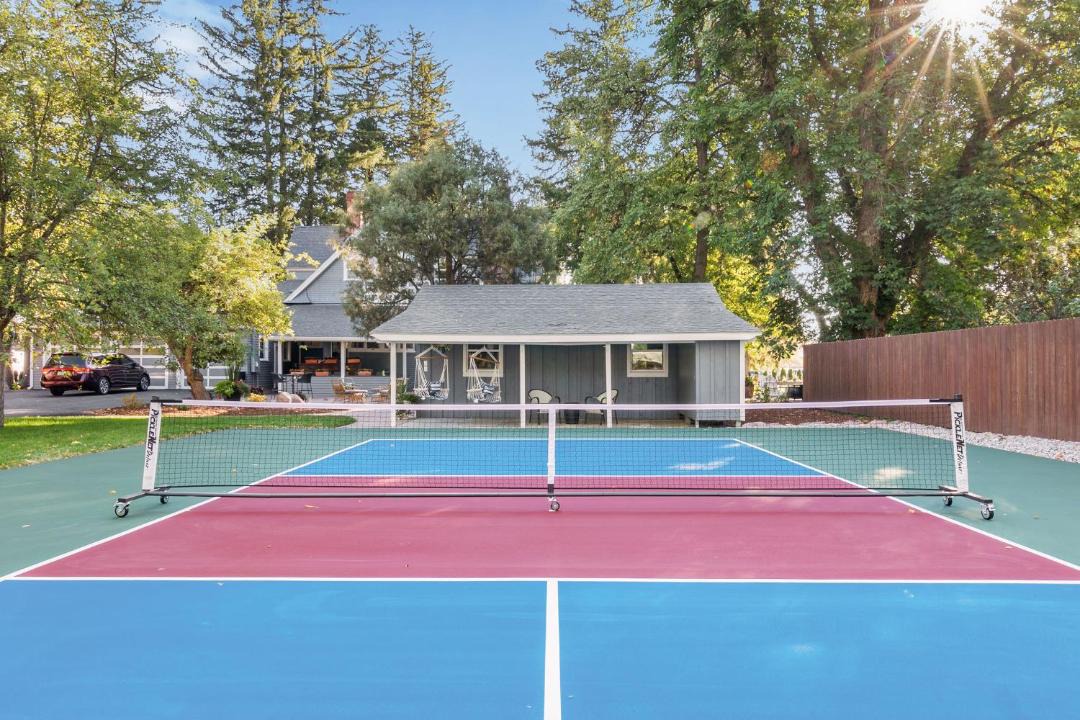 Photo of Outdoor in Hamilton