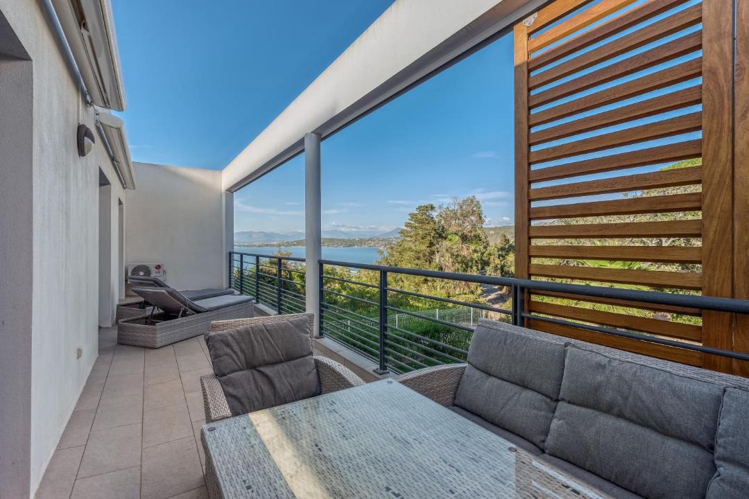 Photo of Patio Balcony in Verghia