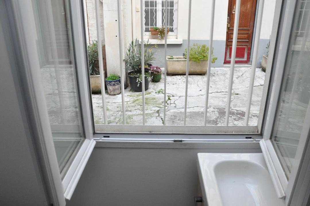 Photo of Others in Porte-Saint-Martin