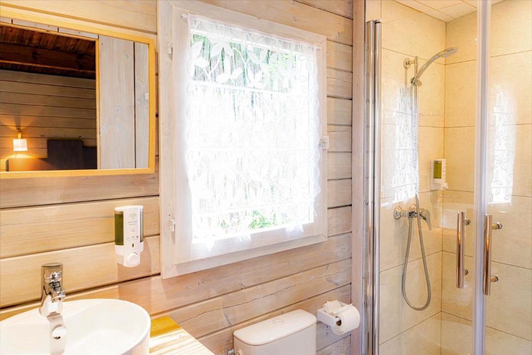 Photo of Bathroom in La Salvetat-sur-Agout