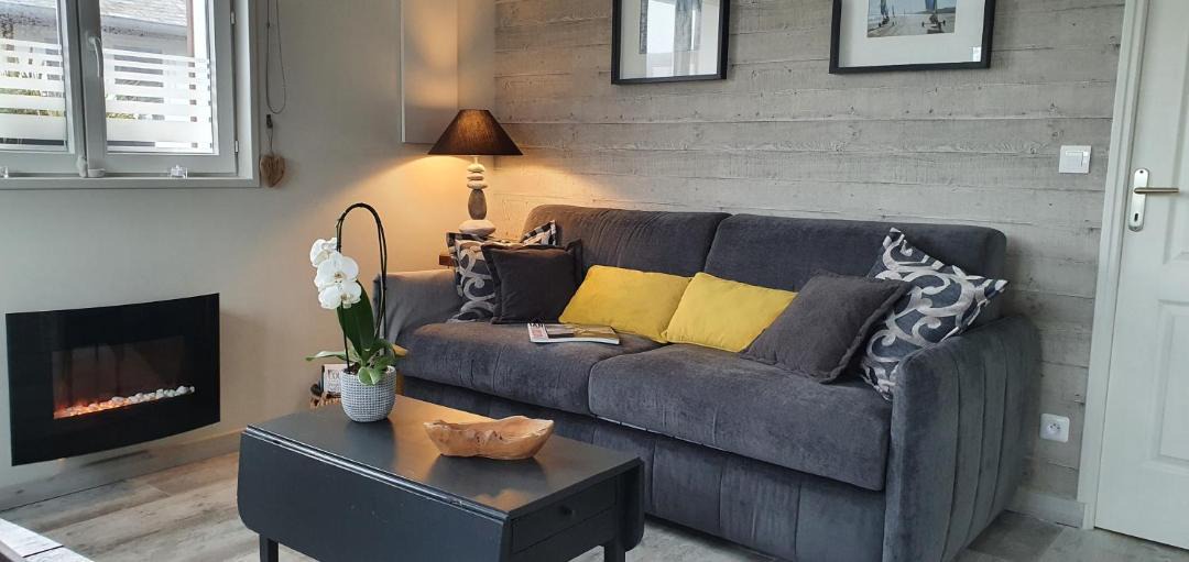 Photo of Livingroom in Saint-Come-de-Fresne