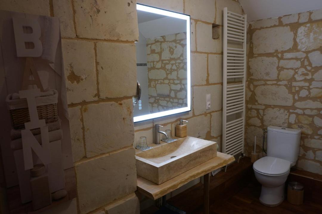 Photo of Bathroom in Louerre