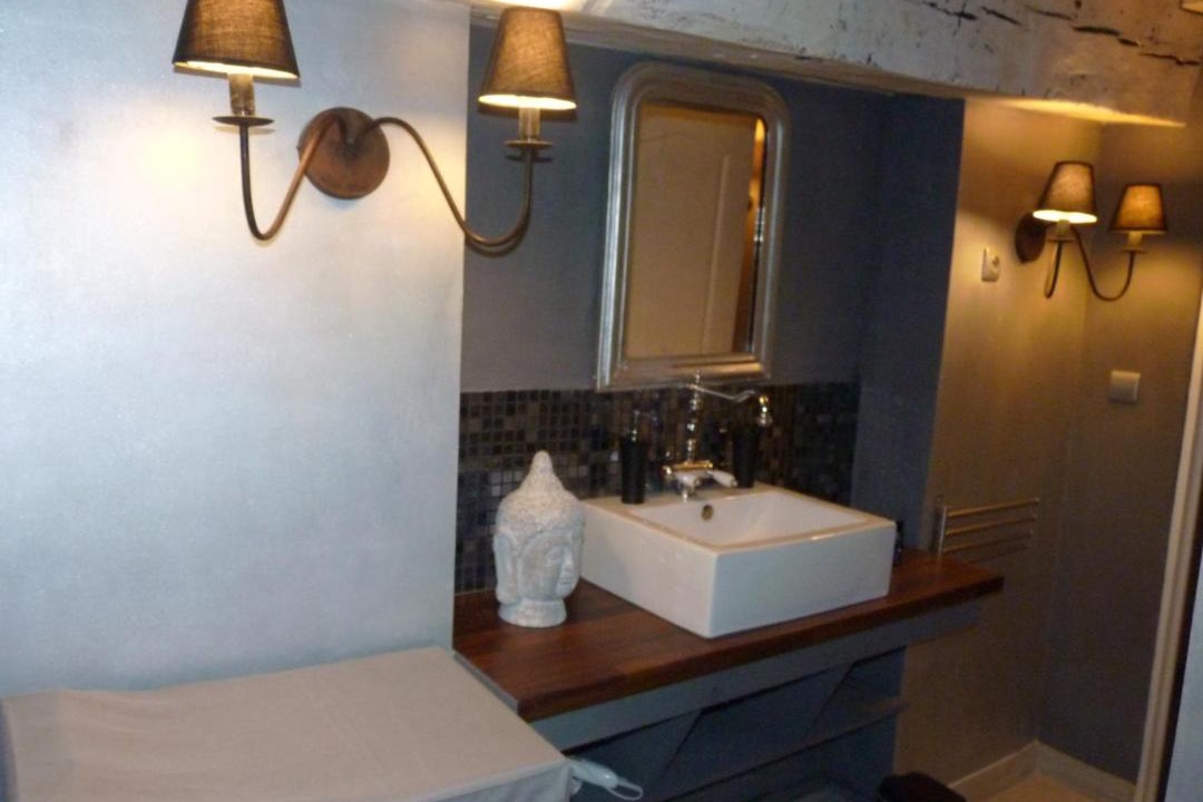 Photo of Bathroom in Beze